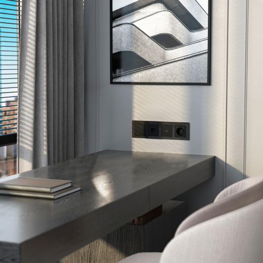 Рамка из стекла на 4 поста Favorit черный W0041108