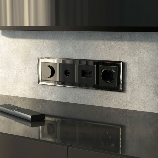 Рамка из стекла на 4 поста Diamant черный W0041208