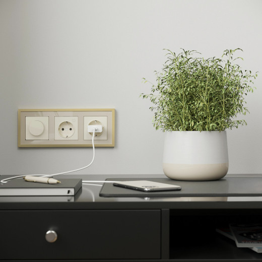 Рамка из металла на 3 поста Baguette айвори/латунь W0032851