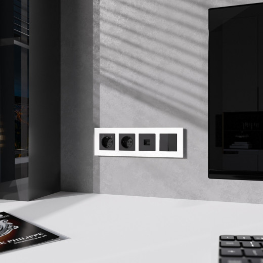 Рамка из поликарбоната на 4 поста Slab белый софт W0042961