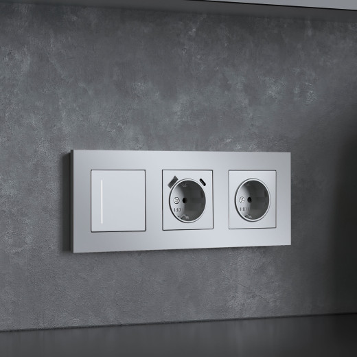 Рамка из поликарбоната на 3 поста Slab серебро софт W0032965