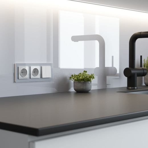 Выключатель одноклавишный проходной с подсветкой (белый акрил) W1112141