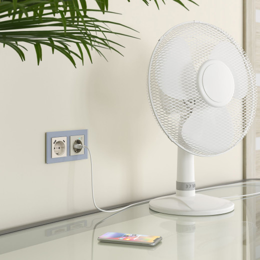 Умная встраиваемая розетка с заземлением с защитными шторками (слоновая кость) W1171603