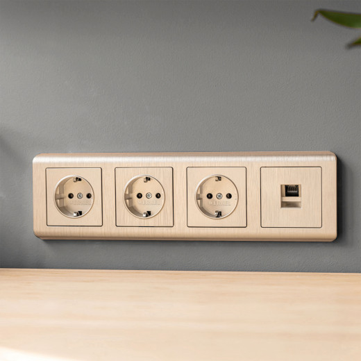 Розетка с заземлением (шампань рифленый) W1171010