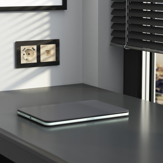 Розетка Ethernet RJ-45 (шампань рифленый) W1181010