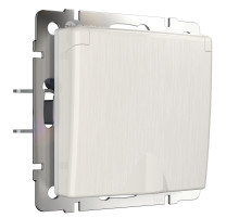 Розетка влагозащ. с зазем. с защит. крышкой и шторками перламутровый рифленый W1171213