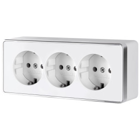 Розетка тройная с заземлением и шторками Gallant белая W5073101