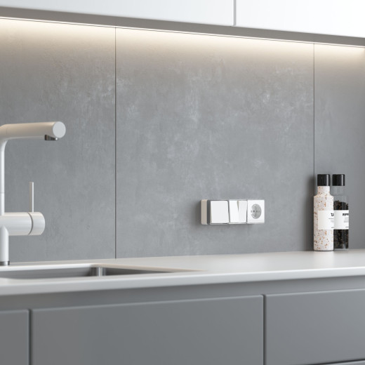 Выключатель одноклавишный проходной Gallant белый W5012001