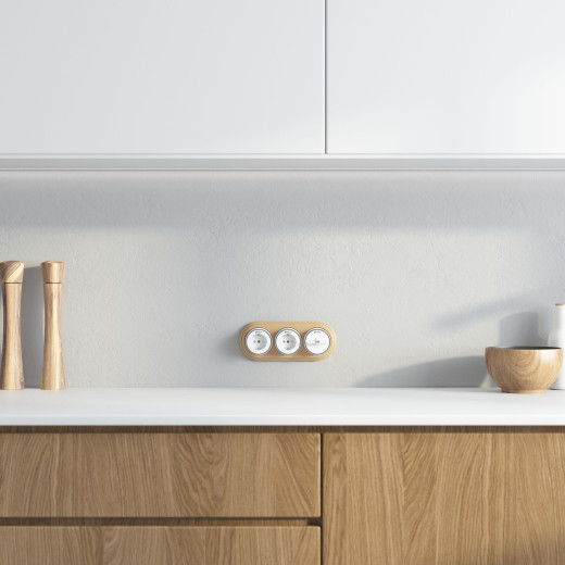 Рамка на 3 поста светлый бук W0035224